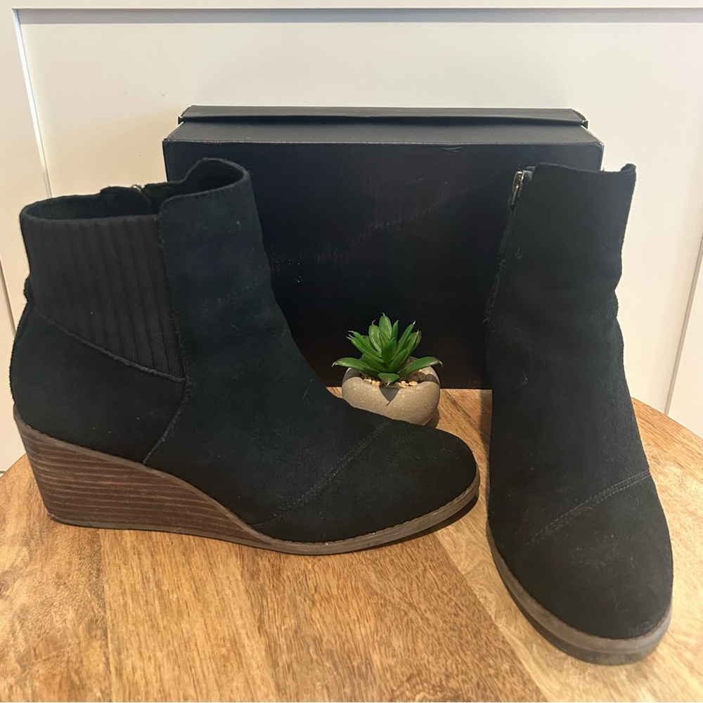 TOMS Black Suede Joanna Wedge Bootie, Size 8
